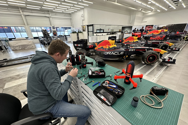 紅牛團(tuán)隊 紅牛團(tuán)隊