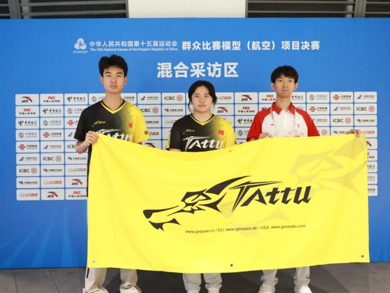 孔海森、何雨瞳、李皓哲